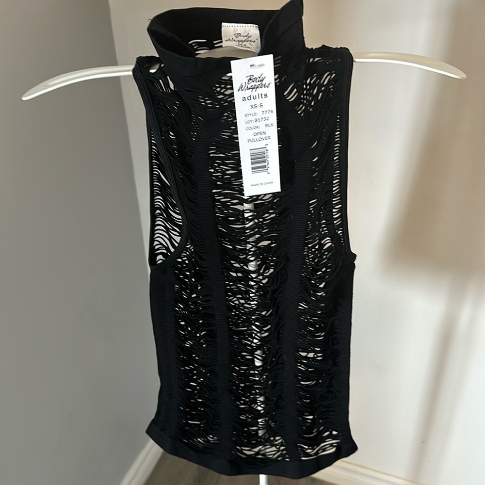 NWT Body wrapper top size XS-S mock neck
